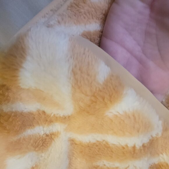 NWT Hurley Ladies' Snap Plush Pullover in Orange Medium - Picture 8 of 11